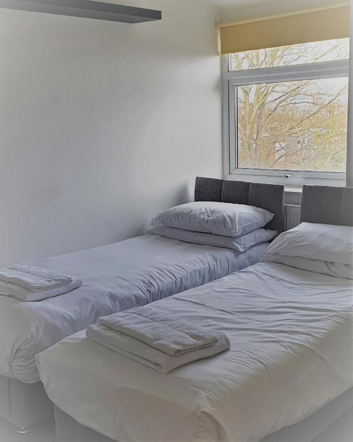 Swindon Old Town Duplex - Entercloud9Sa Apartment Екстериор снимка