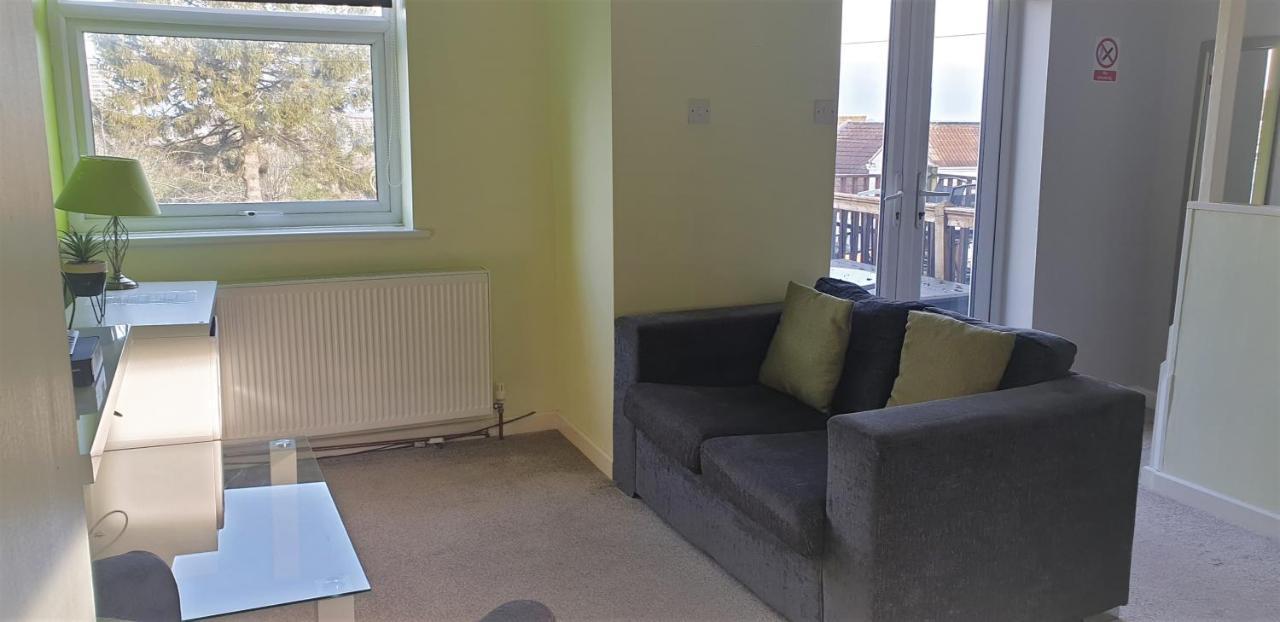 Swindon Old Town Duplex - Entercloud9Sa Apartment Екстериор снимка